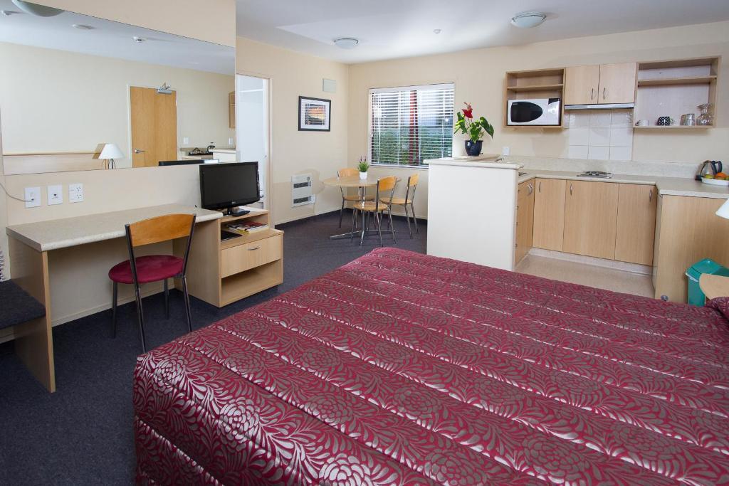 Alhambra Oaks Motor Lodge Дьюндин Номер фото